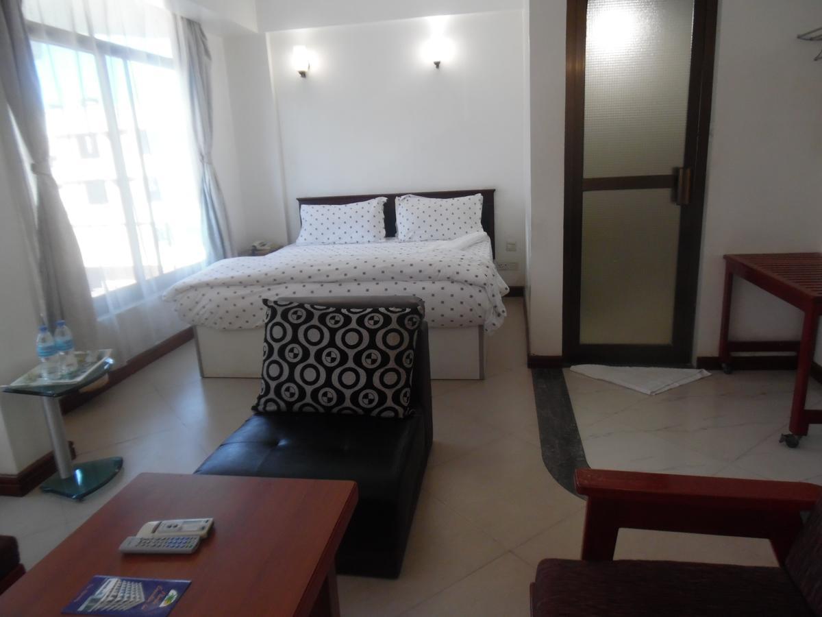 Florida Executive Inn Дар ес Саалам Екстериор снимка