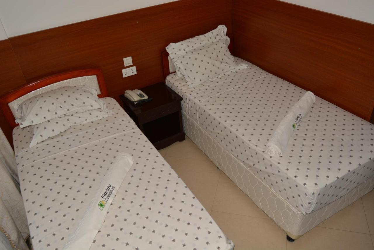 Florida Executive Inn Дар ес Саалам Екстериор снимка